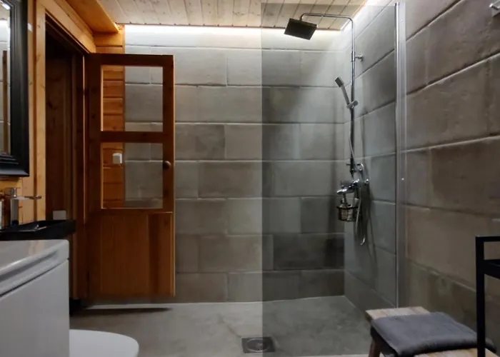 Log Yllaes Valokki - Sauna, Fireplace, Yllaes View